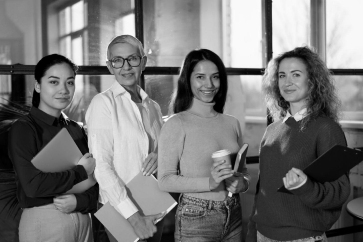 Análisis de estructuras empresariales y documentación legal