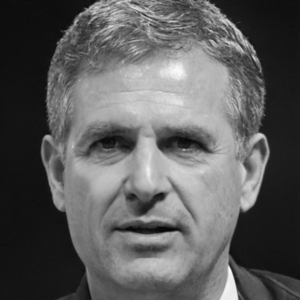 Retrato profesional de Imanol Etxeberria